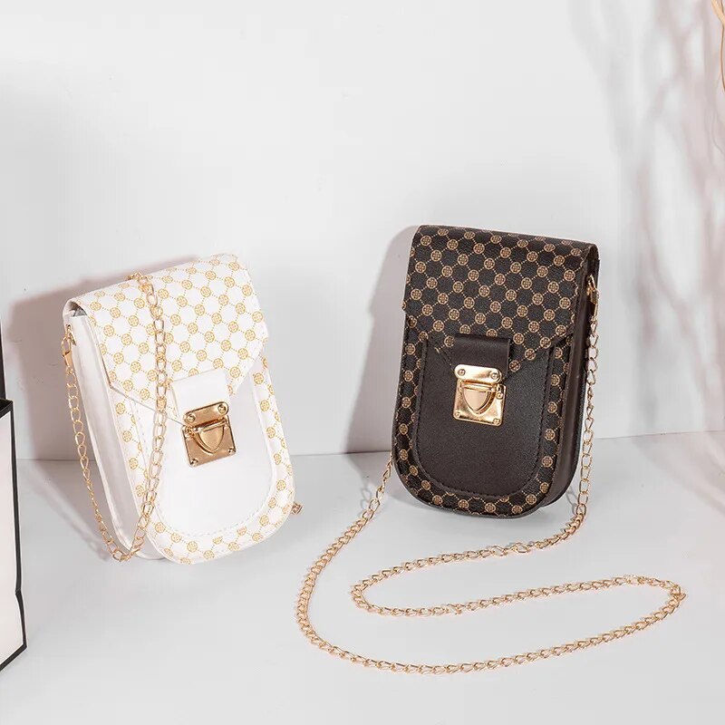 Pochette téléphone avec chaine