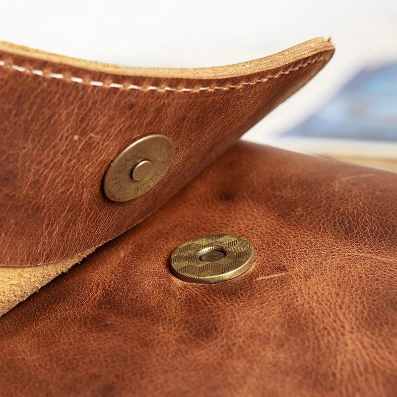 Pochette téléphone cuir